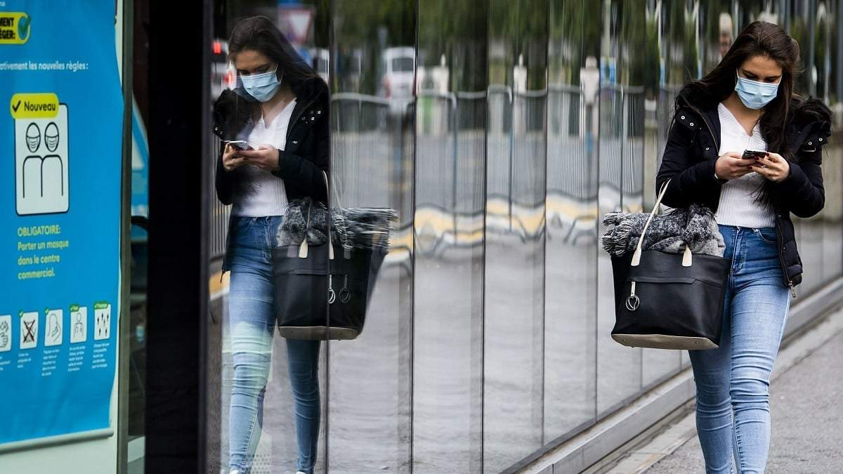 Los barbijos serán obligatorios en espacios cerrados y estaciones y paradas de transporte público. Fuente: (Twitter)