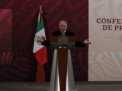 Se acordó con EU abrir el paso a ferrocarriles y los puentes fronterizos: AMLO