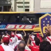 Aplazan hasta mañana encuentro Boca-River por agresiones de aficionados