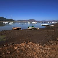 El desarrollo, la sequía y la ilegalidad están secando el lago de Valle de Bravo