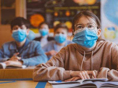 Alarma por un brote de casos de coronavirus en un colegio de Neuquén Capital