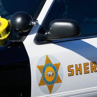 Tiroteo en Los Ángeles deja dos muertos, entre ellos un policía