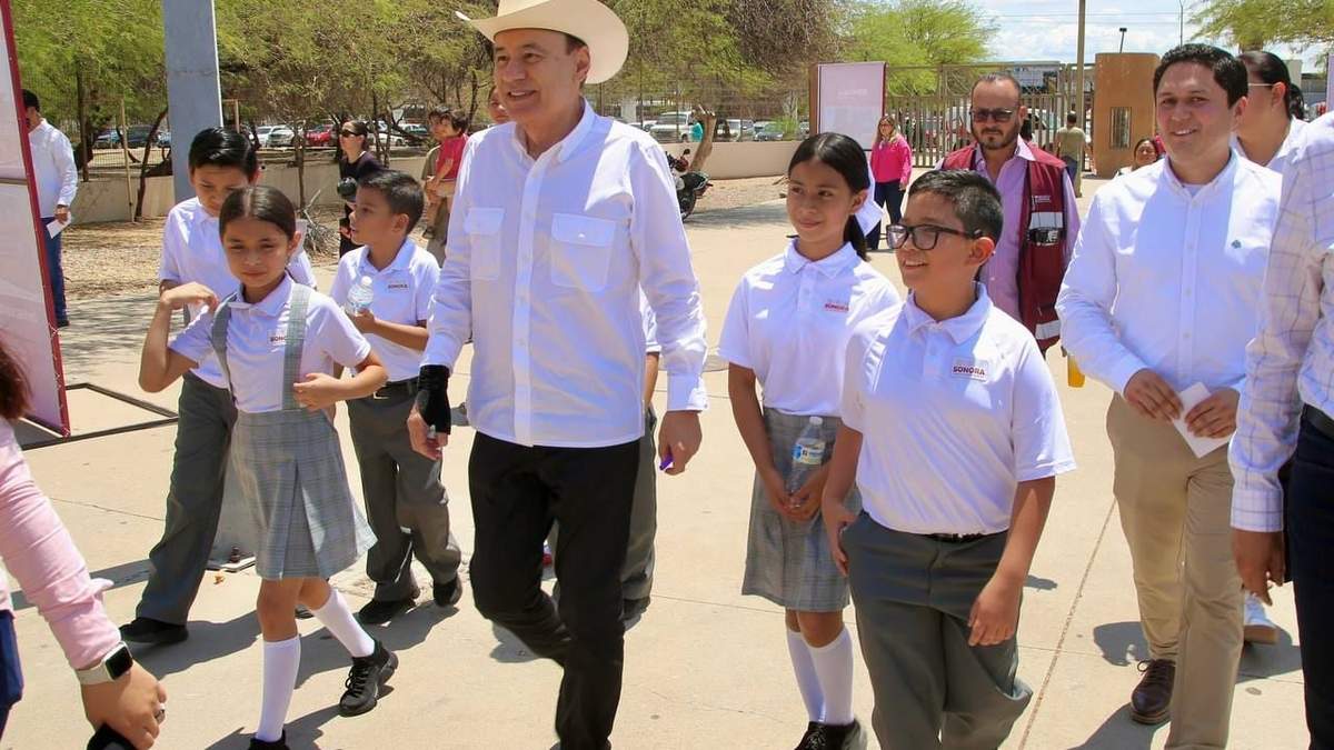 Gobernador Durazo logra disminuir deserción escolar con programa de Becas Sonora de Oportunidades