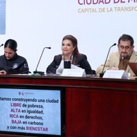 Clara Brugada defiende el aumento de tarifa del transporte público