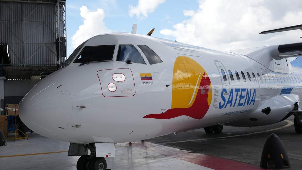 Un avión de la aerolínea estatal colombiana Satena (imagen ilustrativa)