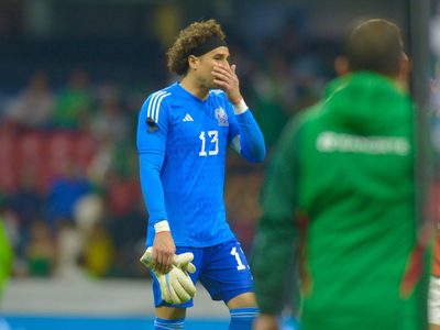 México no puede con Jamaica y empata 2-2 en el Estadio Azteca