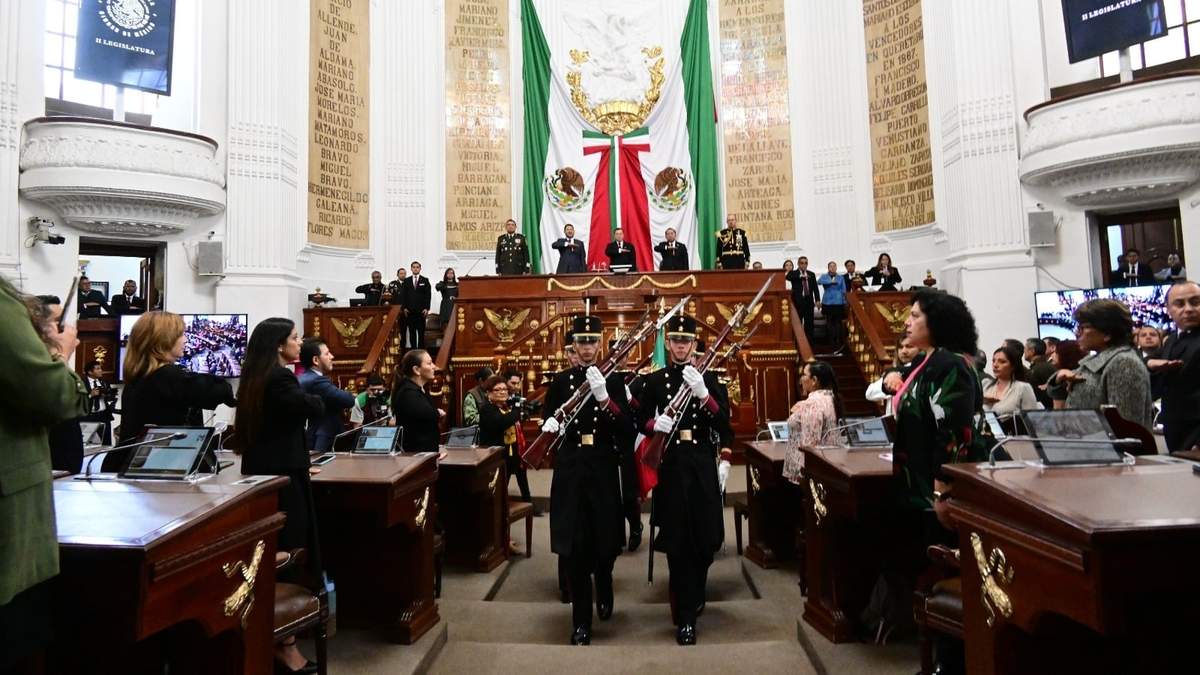 Cadetes del Heroico Colegio Militar