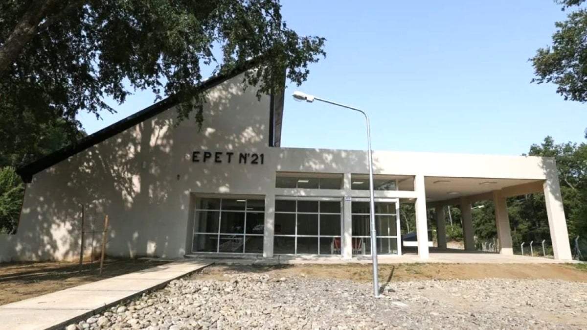 Figuran escuelas del Centro, el Sur y el Norte neuquino. Fuente: (Prensa Gobierno de Neuquén)
