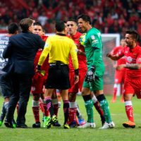 Los emperadores del futbol están desnudos