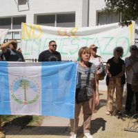 Vecinos de Centenario estallaron por el "impuestazo" municipal