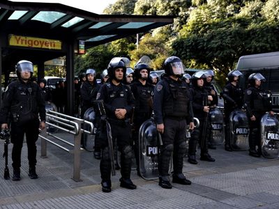 El Gobierno les cobrará a las organizaciones sociales el costo del protocolo antipiquete