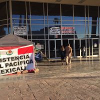 Accesos a oficinas gubernamentales en BC son liberados, pero mantienen protesta contra "Kiko" Vega