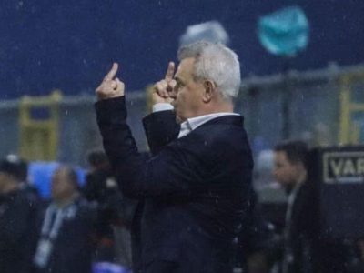 Honduras pide a Javier Aguirre que se disculpe por gestos obscenos e insultos contra su afición