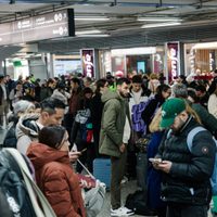 Al menos 21 muertos en choque de trenes de alta velocidad tras descarrilamiento en sur de España