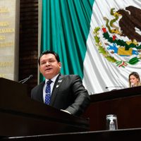 Diputado explota contra líder del PAN en Yucatán; "imposición grosera", postularse al Senado, dice
