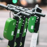 Lime no pagará contraprestación a Semovi para operar monopatines en la CDMX