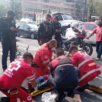 Ciclista resulta herido de gravedad tras chocar contra un motociclista