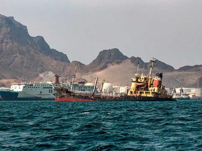 Mueren 14 mujeres y niños en naufragio frente a Yemen