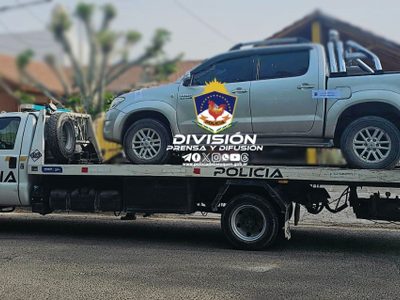 Detuvieron a dos presuntos estafadores y secuestraron una camioneta y dinero en efectivo