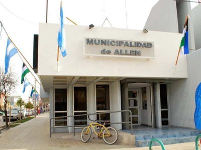Funcionario de Allen usó un camión cisterna para llenar su pileta: qué dijeron desde el municipio