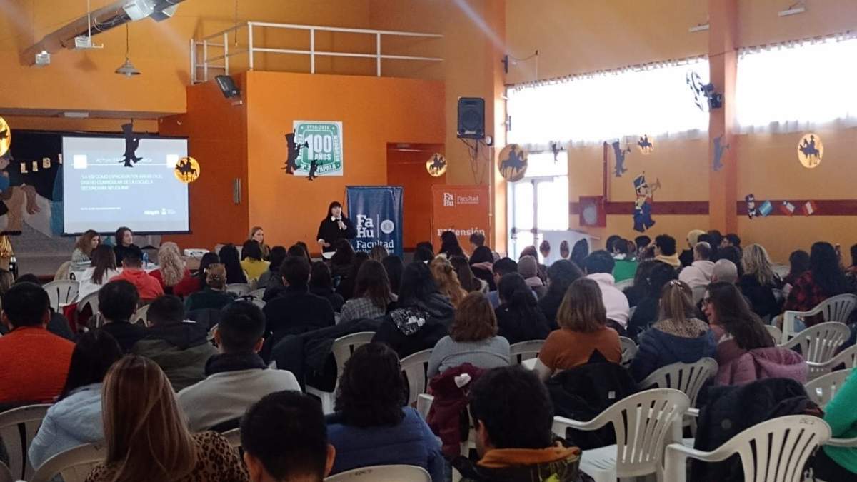 Serán dos clases presenciales que finalizarán el próximo año. Fuente: (Neuquén Informa).