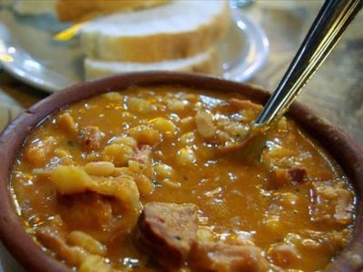¡Al rescate!: Reeditan libro con recetas históricas