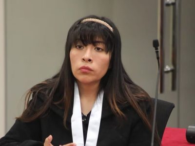 Perú ordenó la captura de la ex primera ministra Betssy Chávez