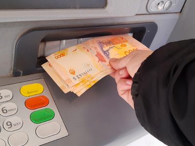 Empleados municipales de Neuquén cobrarán con aumento los haberes de enero