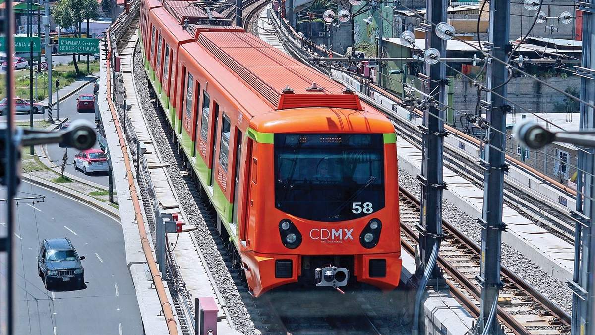 El tramo elevado de la Línea 12 del Metro