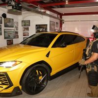 Caen ladrones de autos de lujo; les hallan Lamborghini, Mercedes y Porsche
