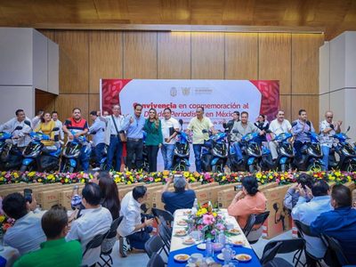 Evelyn Salgado agasaja con regalos a más de 500 reporteros y dueños de medios