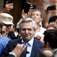 Fernández destacó los "importantes apoyos" que recibió "para renegociar la deuda"