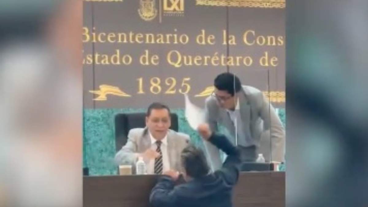 La sesión en Querétaro fue suspendida por zafarrancho