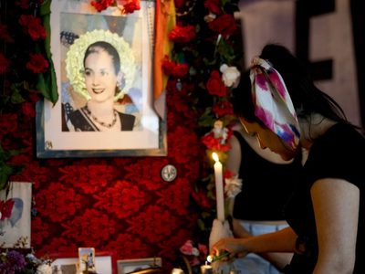 Una oración para Evita. ¿Por qué a 71 años de su muerte aún hay argentinos que añoran a Eva Perón?