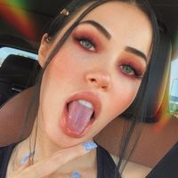 "¡Atrevida!" Solo Claudia Alende eleva la temperatura con ésto ¡Diminuto y muy pegado!