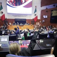 El Senado aprueba reforma para que el Infonavit pueda construir viviendas
