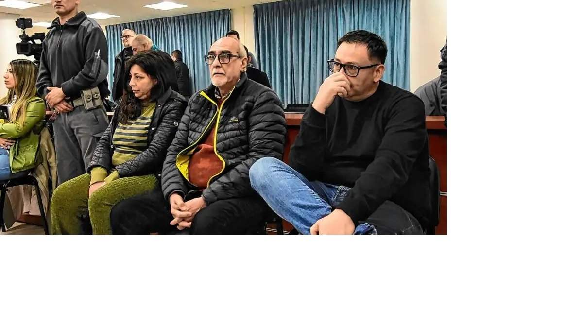 Ricardo Soiza y Pablo Sanz, dos de los exonerados por decreto del gobernador Rolando Figueroa. Fuente (X)