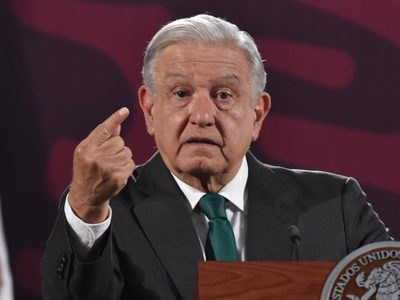 AMLO identifica al ministro González Alcántara Carrancá como principal asesor de Norma Piña
