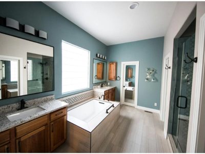 Feng Shui al rescate: lo que debés saber sobre los espejos frente a la puerta del baño