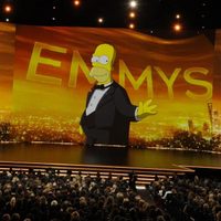 Alf Clausen, compositor ganador de un Emmy que escribió música para Los Simpson, muere a los 84 años