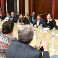 El Gobierno bonaerense aumentó 7,5 % los salarios de los trabajadores estatales