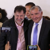 Fernández Noroña se estrena en pasarela de "corcholatas"; denuncia arrogancia y sectarismo en Morena