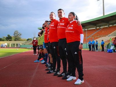 La FMF cesa a Mónica Vergara de la Selección Nacional femenil; nombra director a Miguel Ángel Gamero