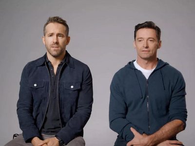 El incómodo momento entre Hugh Jackman y Ryan Reynolds vía Zoom