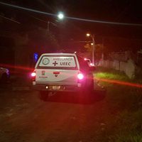 Mueren cuatro menores y dos adultos en choque carretero en Michoacán
