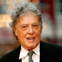 Tom Stoppard, dramaturgo que ganó un Oscar por 'Shakespeare enamorado', muere a los 88 años