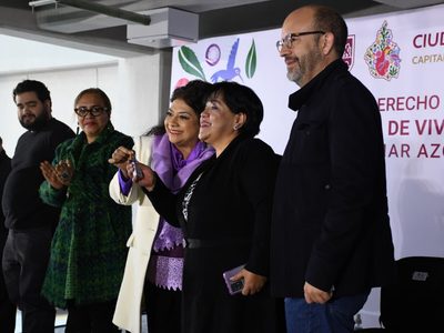 Brugada entregó 40 departamentos a familias de escasos recursos