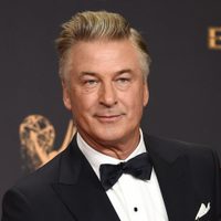 Jurado acusa formalmente al actor Alec Baldwin por tiroteo mortal de 2021