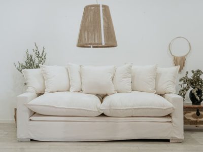 El truco que los hoteles no te dicen para mantener sus colchones y sillones siempre blancos y relucientes