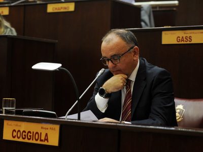 Carlos Coggiola presentó un proyecto para que la red de gas natural llegue hasta el barrio Huemul